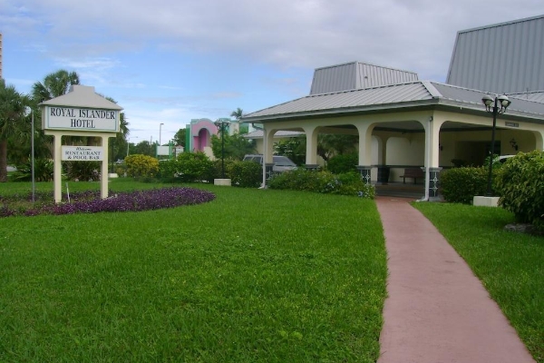 Royal Islander Hotel (Freeport)